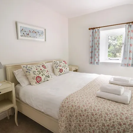 בית נופש Hall Bank *