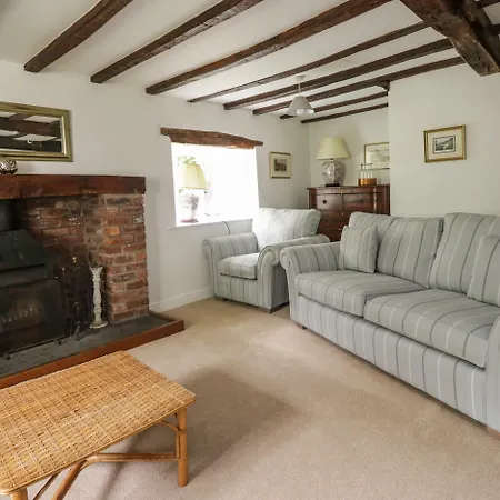 Hall Bank בית נופש *